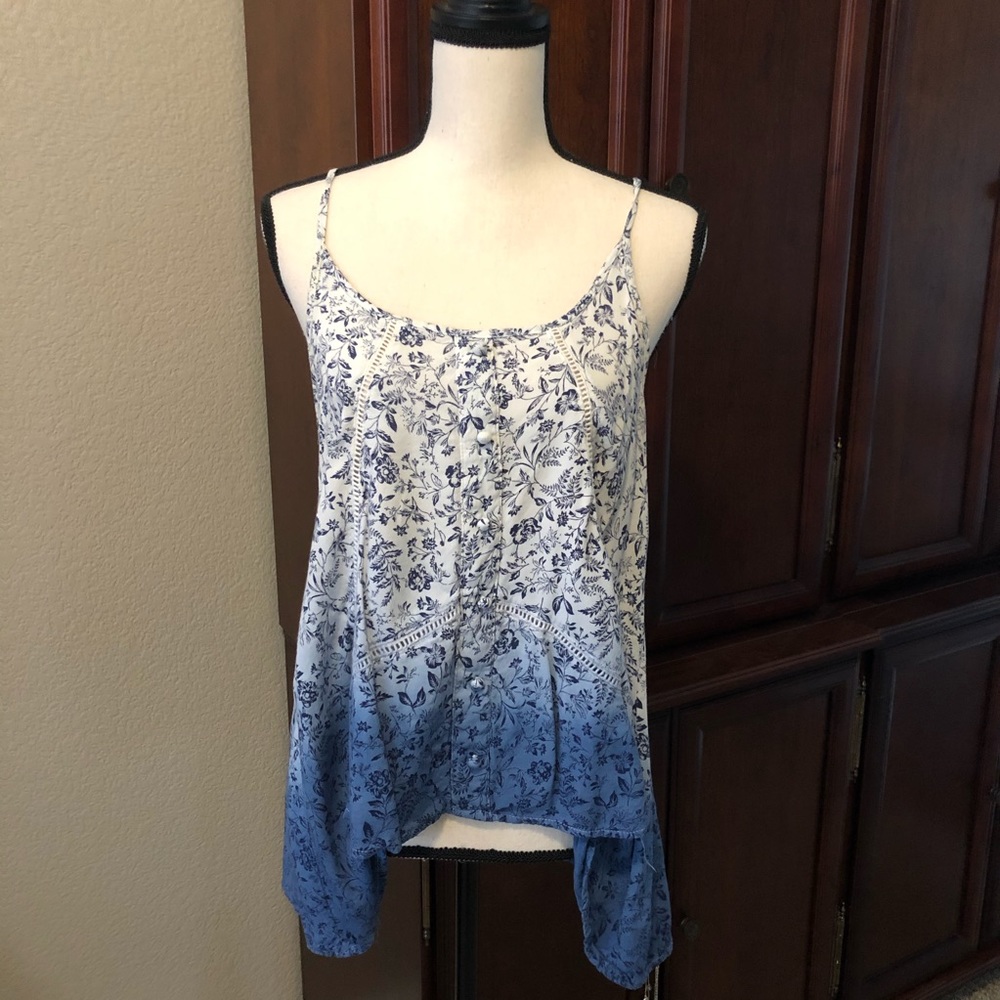 Blu Pepper tank top with adjustable straps